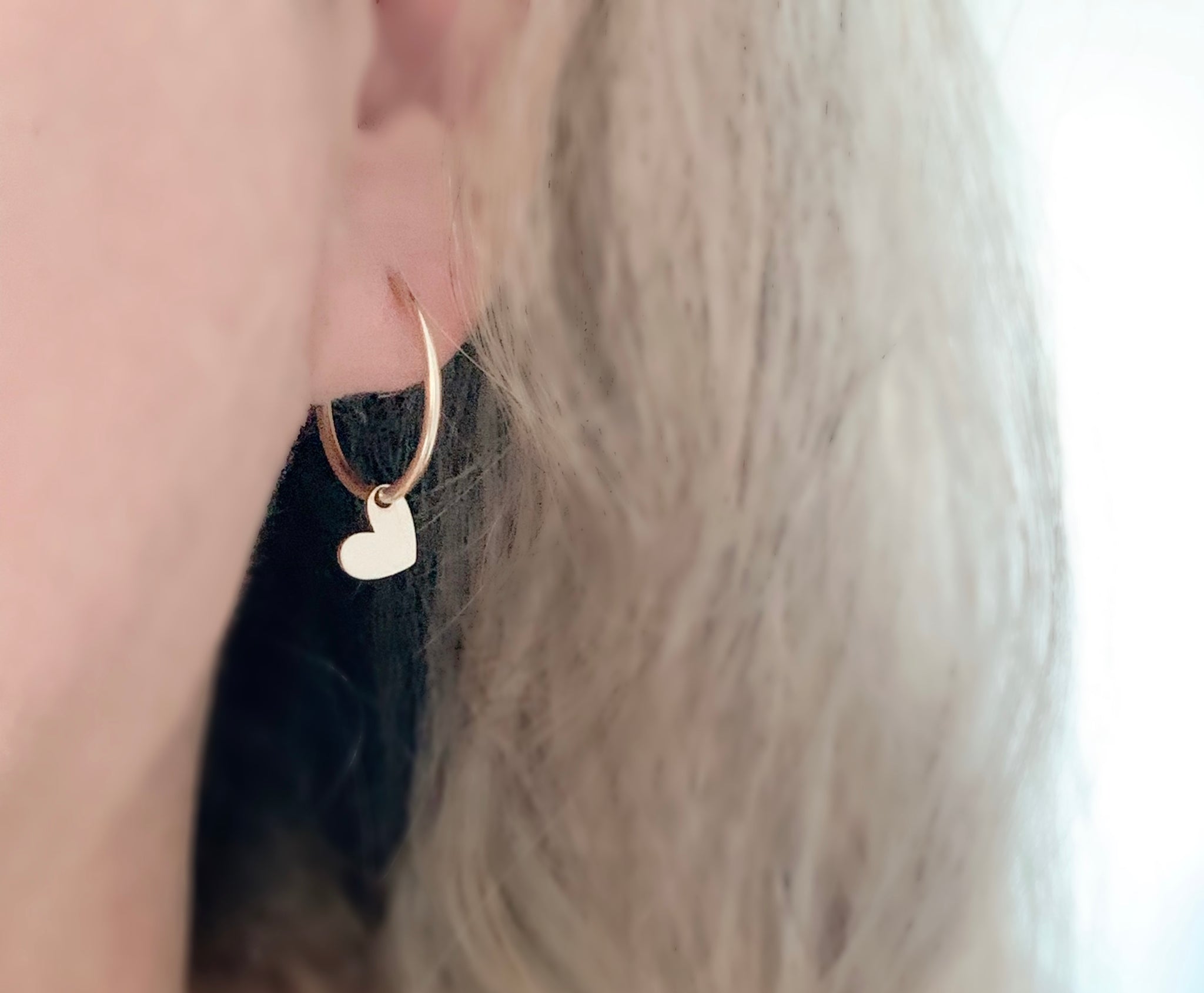 TINY HEART HOOP EARRINGS Eden Zoe